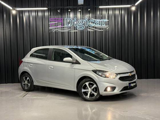 CHEVROLET ONIX 1.4 MPFI LTZ 8V FLEX 4P MANUAL CHEVROLET ONIX 1.4 MPFI LTZ 8V FLEX 4P MANUAL